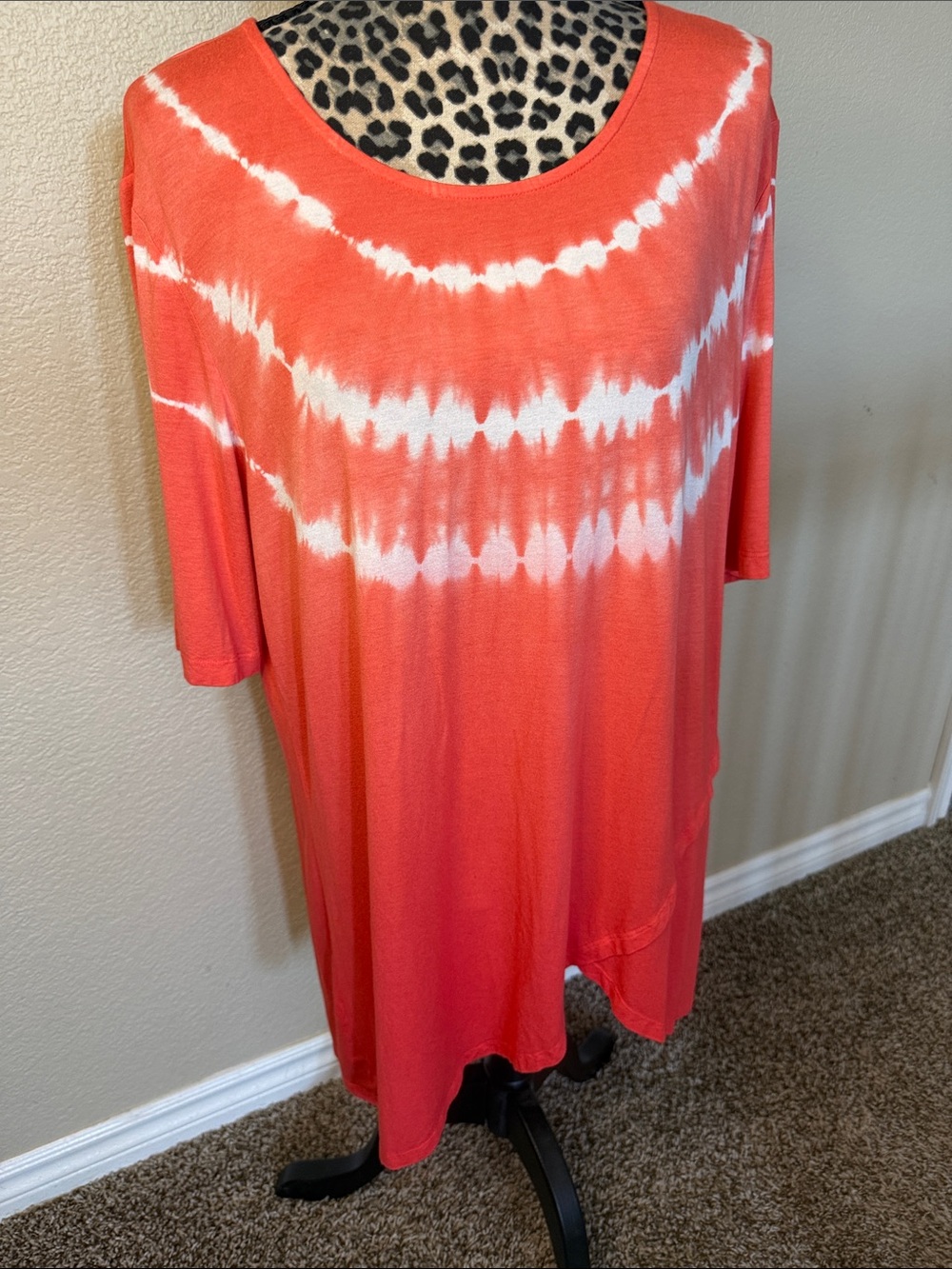 NorthStyle Coral and White Tie-Dye Tunic Top